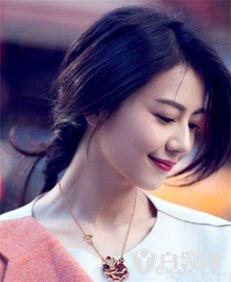 娱乐热点美女亲嘴,美女亲密互动，甜蜜瞬间引热议